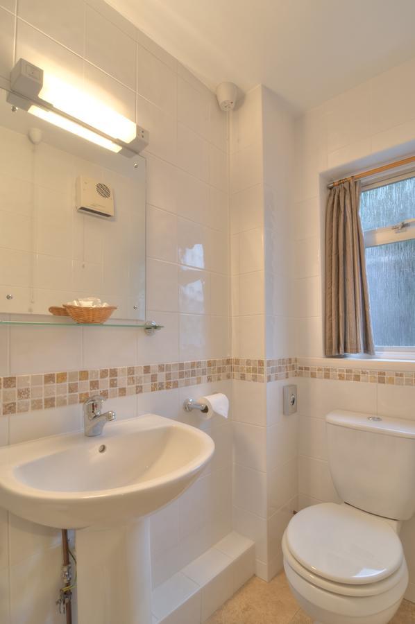 מלון טורקוואי Avron House מראה חיצוני תמונה